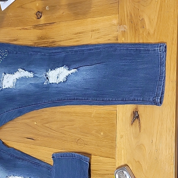 NWT 1826 women's size 20 stretchy distressed skinny jean with rhinestones - Picture 7 of 11